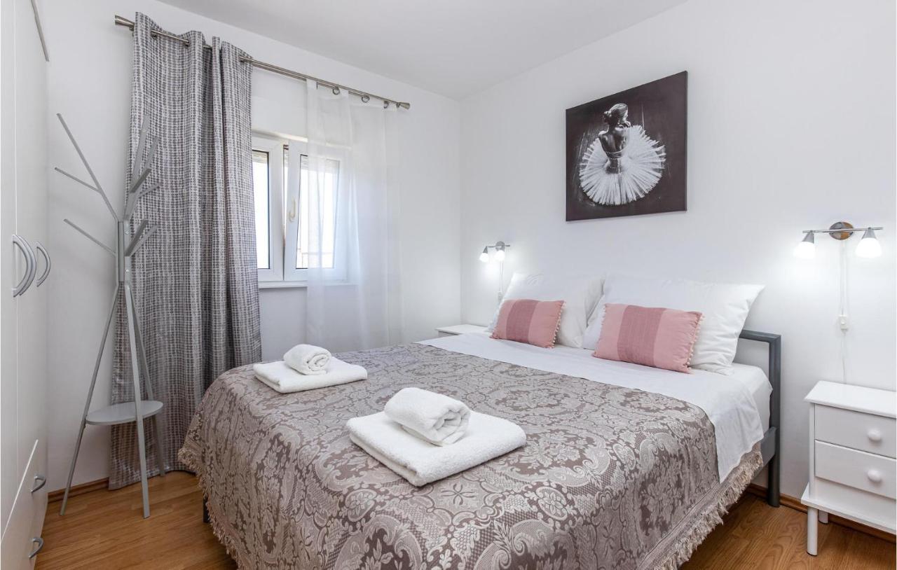Amazing Apartment In Kostrena With 1 Bedrooms And Wifi Extérieur photo