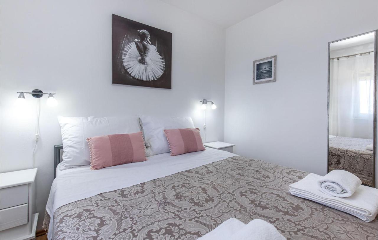 Amazing Apartment In Kostrena With 1 Bedrooms And Wifi Extérieur photo